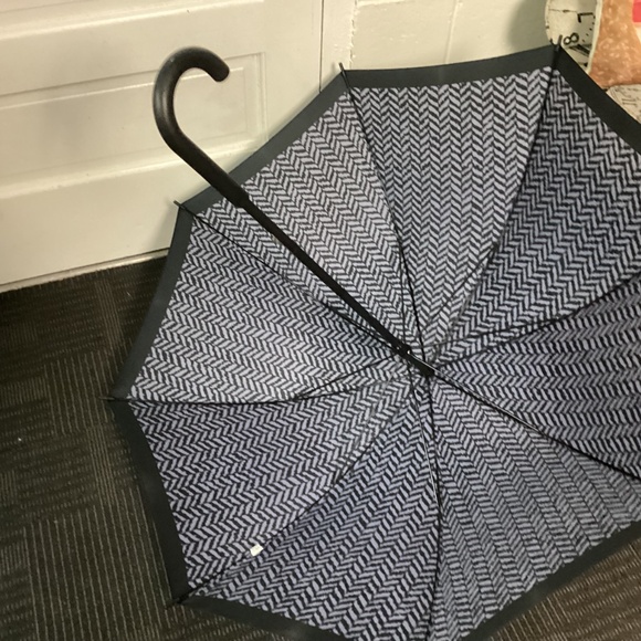 HALSTON vintage, beautiful umbrella, purples, and black - Picture 2 of 7